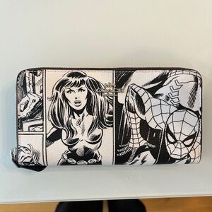 Coach Marvel Accordion Zip Wallet With Comic Book Print Black Widow, Spiderman